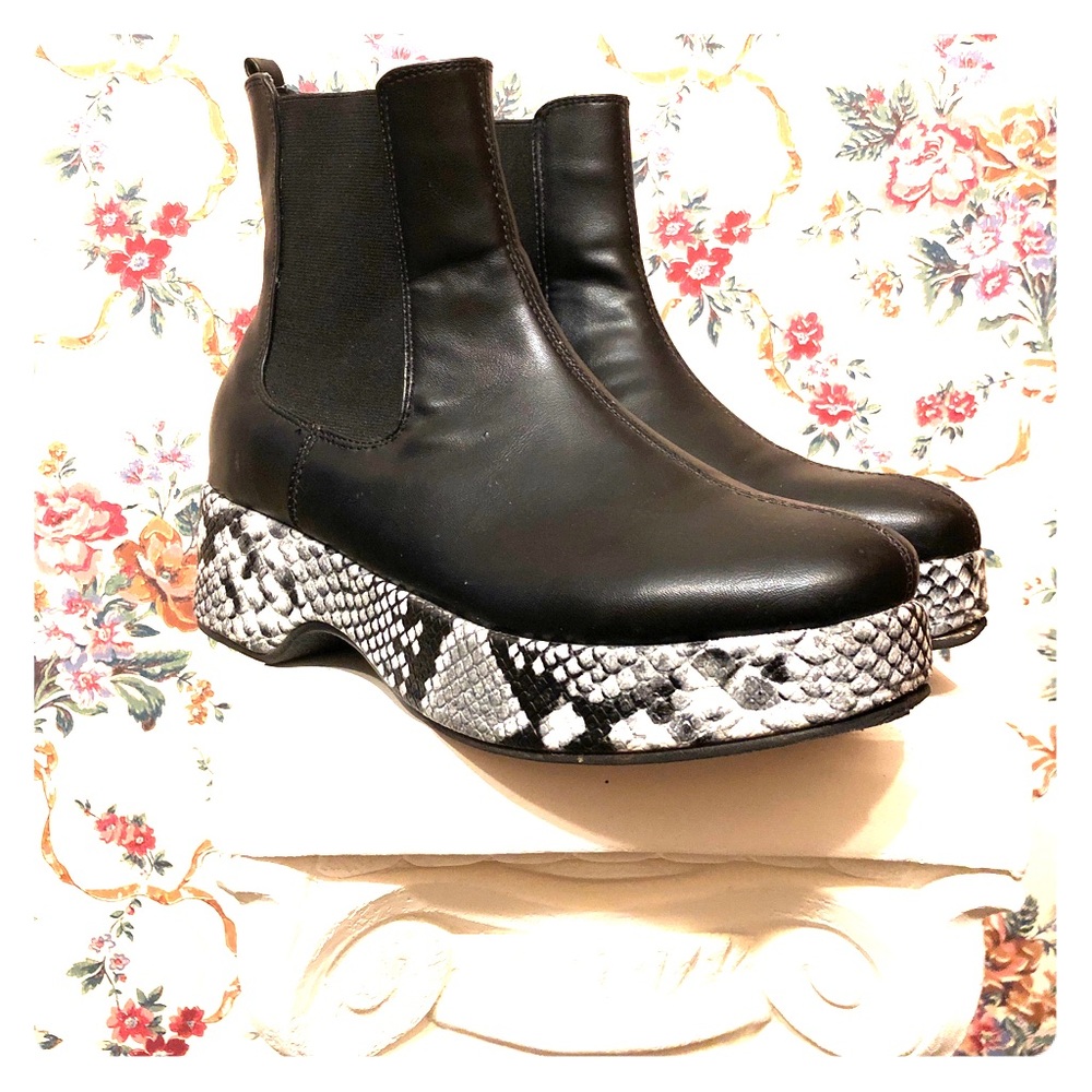 High top leather, snakeskin, platform